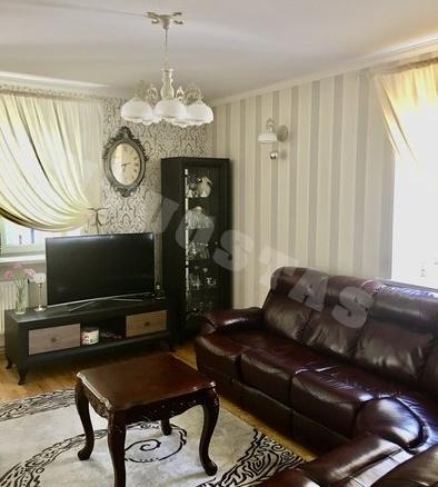 Butas Klaipėdos centre, šalia Mažvydo alėjos.