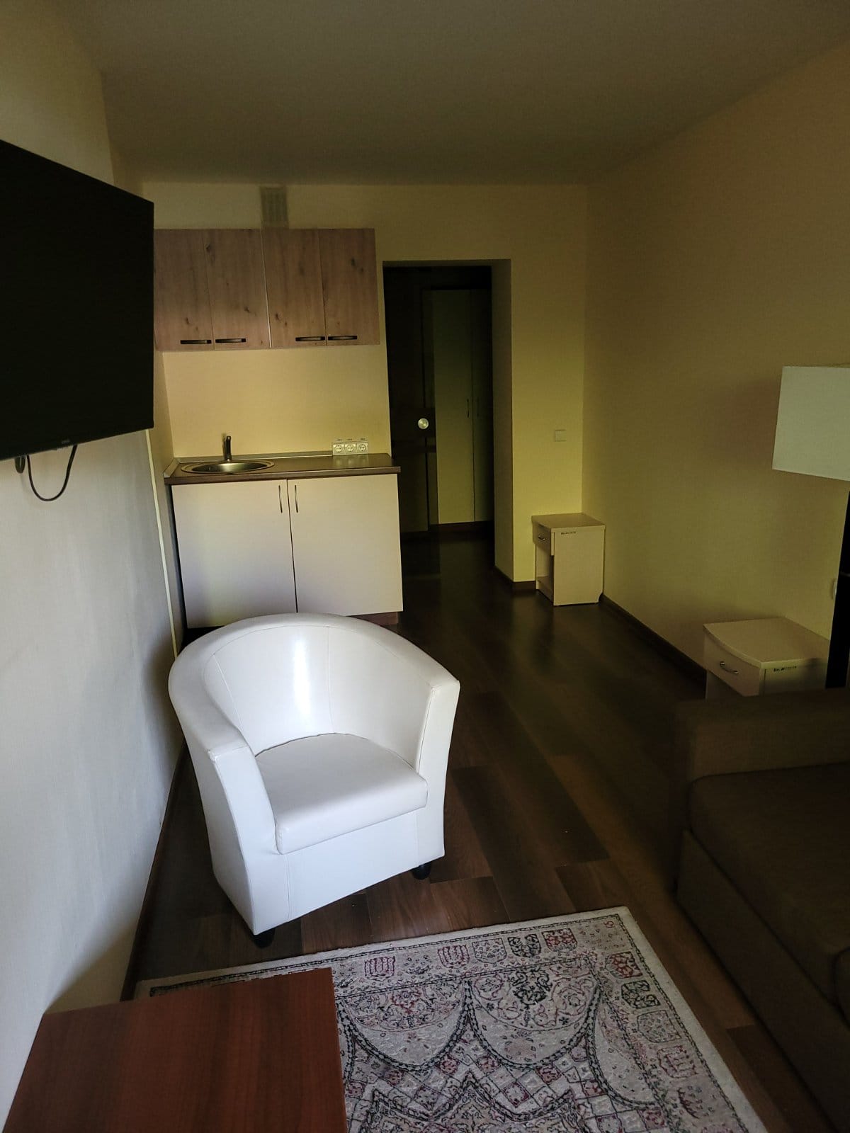 APARTAMENTAI IR BUTAI PRIE JŪROS GIRULIUOSE, Turistų g. 20-22, Klaipėda