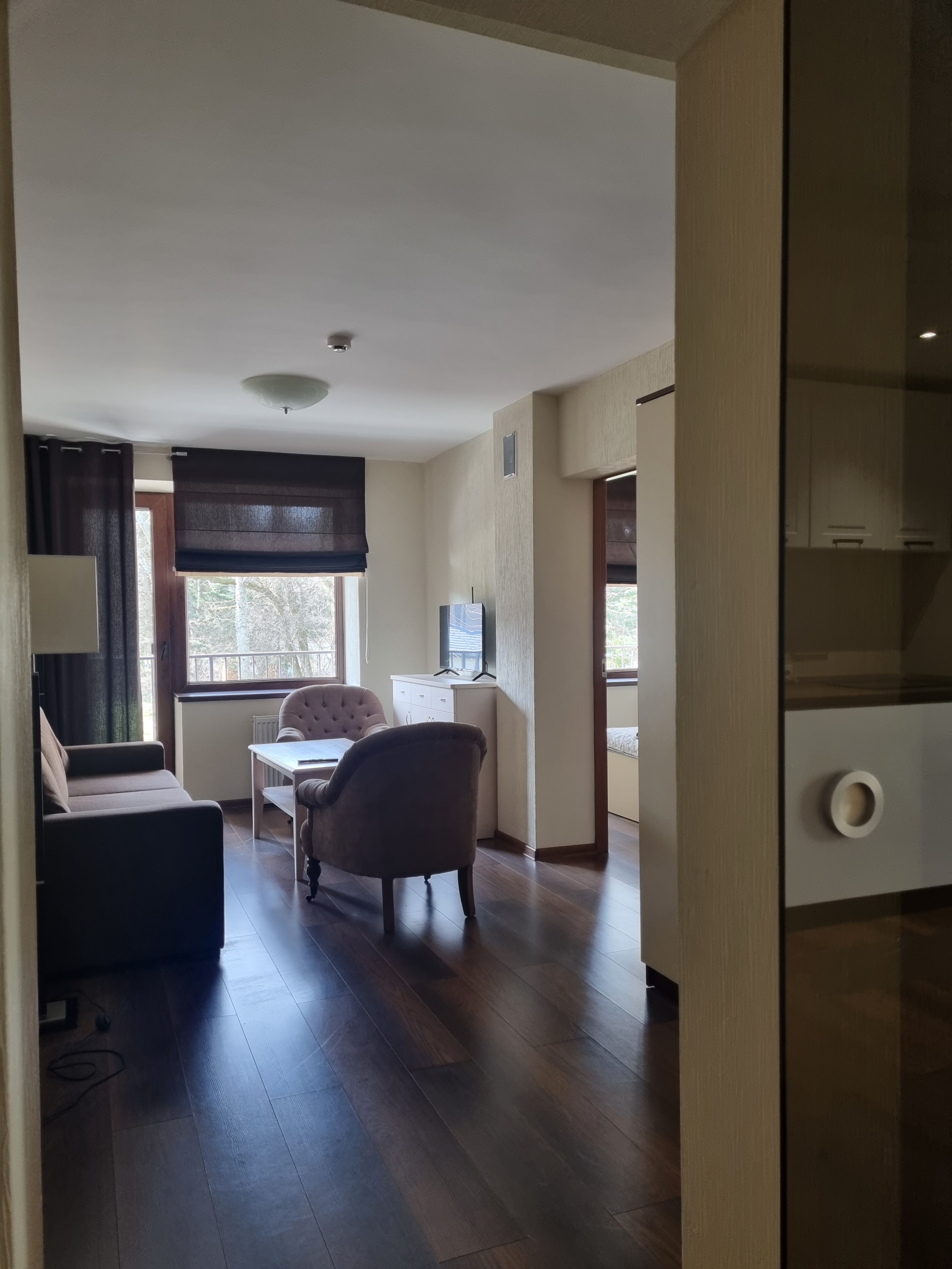 APARTAMENTAI IR BUTAI PRIE JŪROS GIRULIUOSE, Turistų g. 20-22, Klaipėda