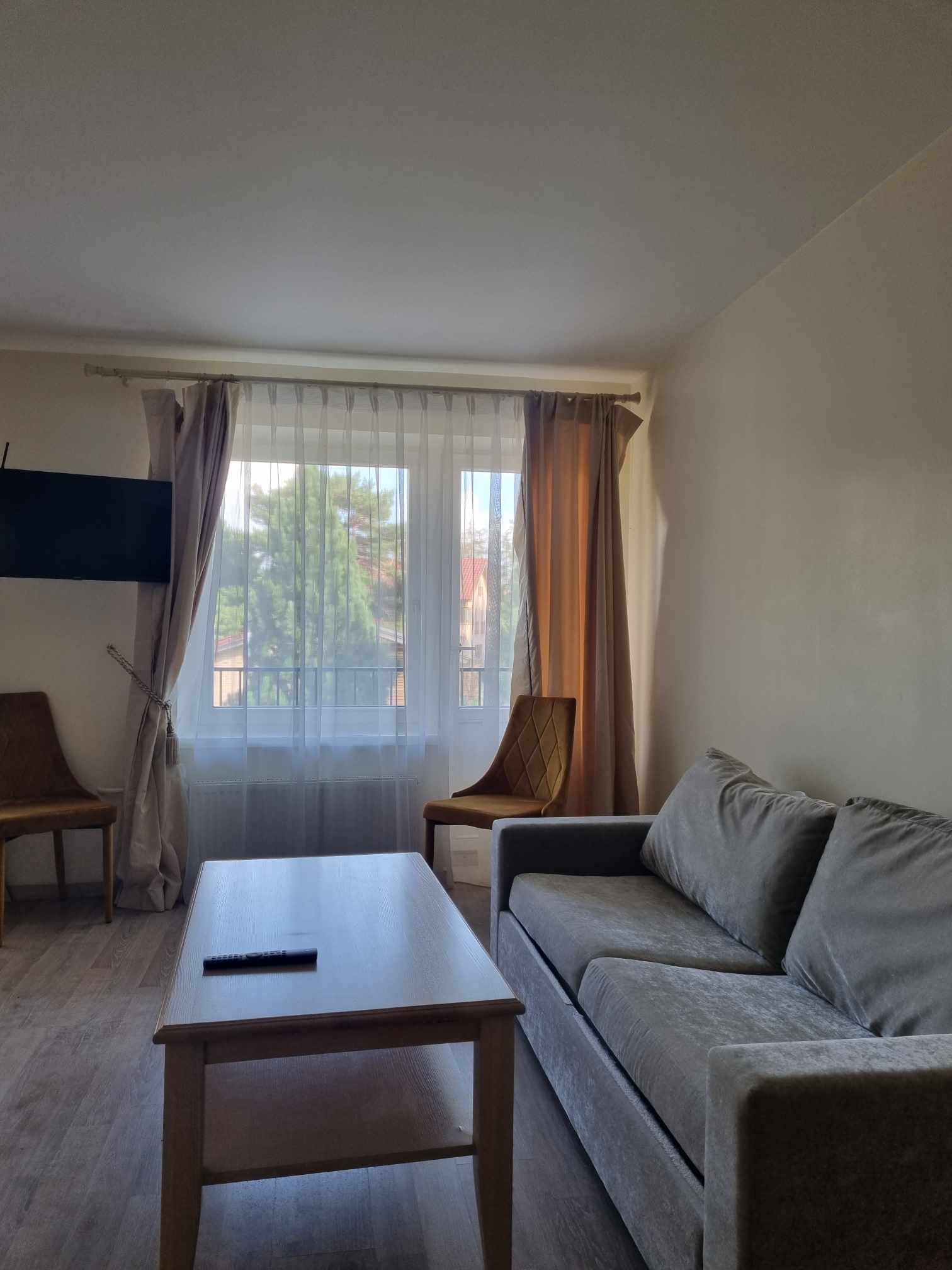 APARTAMENTAI IR BUTAI PRIE JŪROS GIRULIUOSE, Turistų g. 20-22, Klaipėda