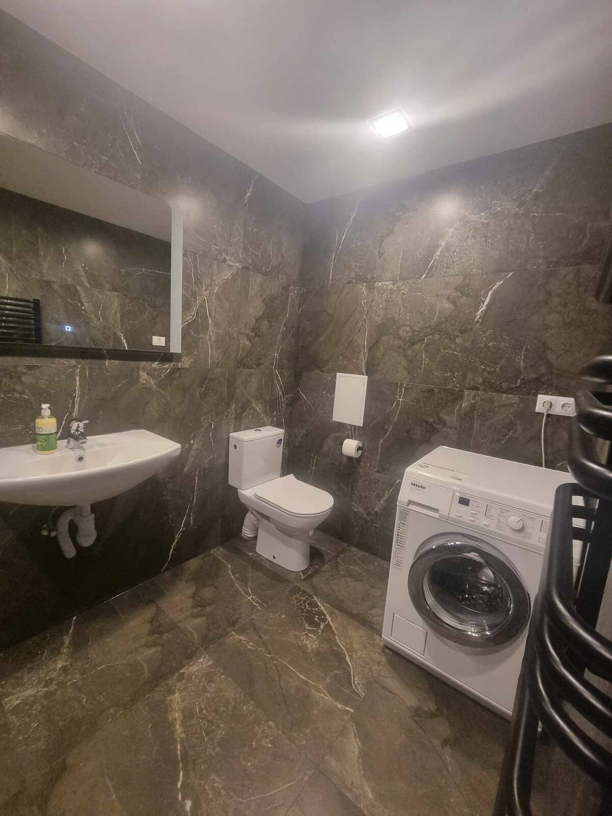 APARTAMENTAI IR BUTAI PRIE JŪROS GIRULIUOSE, Turistų g. 20-22, Klaipėda