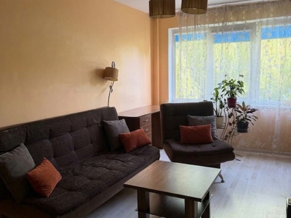 ŠVIESUS IR ERDVUS 3 KAMBARIŲ BUTAS REIKJAVIKO GATVĖJE – IDEALUS PASIRINKIMAS JŪSŲ ŠEIMAI!